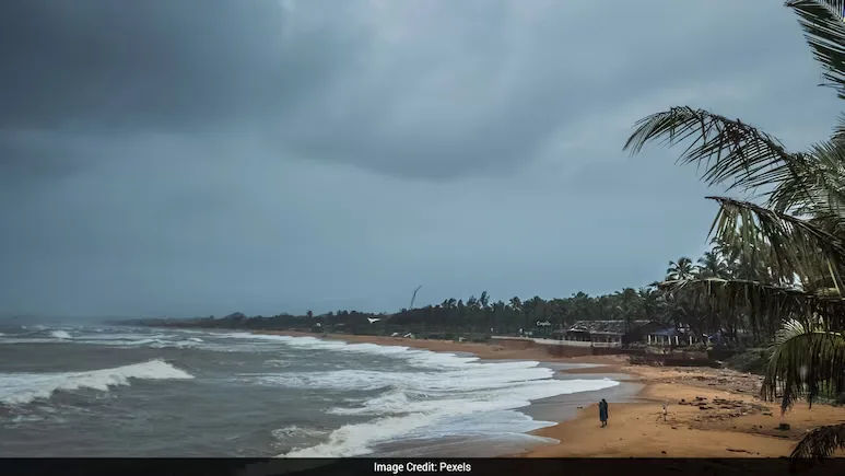 గంటకు 15 కి.మీ వేగంతో కదులుతున్న ‘అర్నబ్’ తుపాను.. ఏపీ తీరానికి భారీ వర్ష సూచన!
